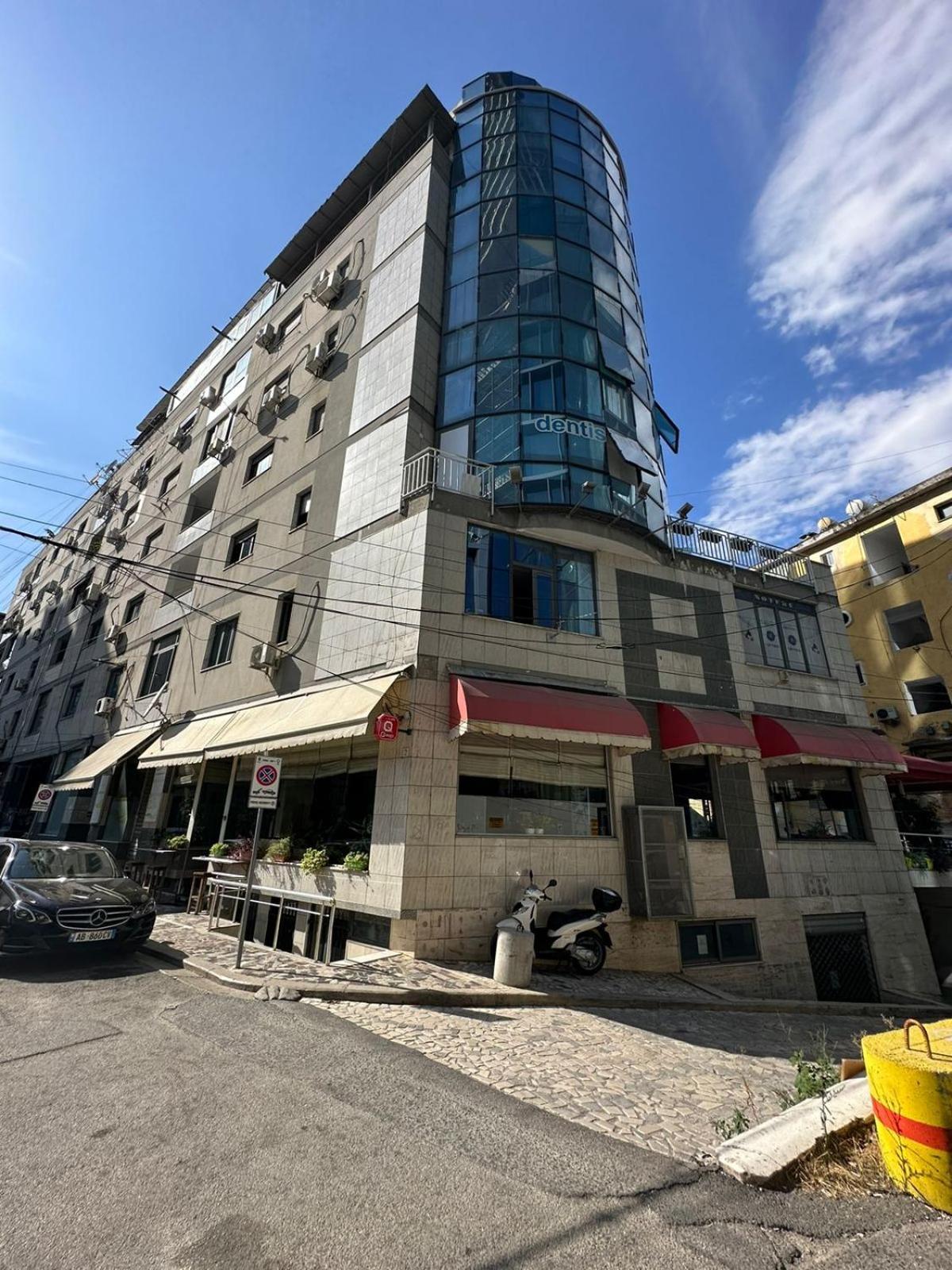Cozystayapartments By Flow Tirana Exterior photo